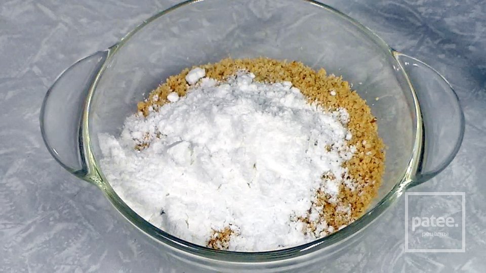 Пирог из песочного теста с джемом и орехами - Шаг 6