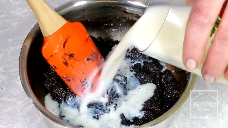 Пирог из песочного теста с джемом и орехами - Шаг 8