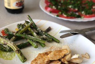 Помидоры с укропом и зелёным луком