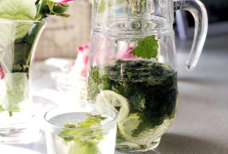 Мелиссовый лимонад