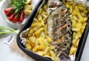 Карп фаршированный луком в духовке
