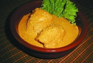 Курица под ореховым соусом