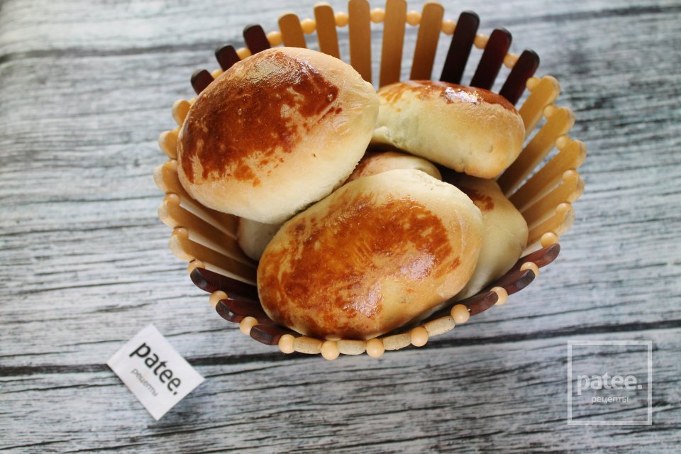 Пирожки с луком и яйцом из дрожжевого теста - Шаг 15