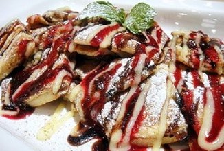 Кайзершмаррн с рисом и земляничным соусом