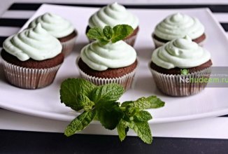 Шоколадные капкейки с мятным кремом