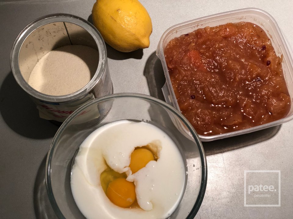 Домашний манник « на скорую руку» с яблочным повидлом - Шаг 1