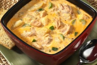 Сырный суп с красной рыбой