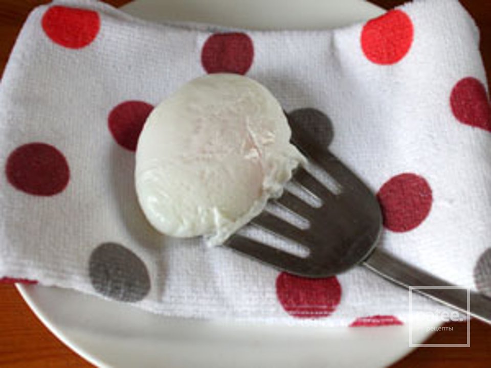 Салат з яйцем-пашот - Шаг 11