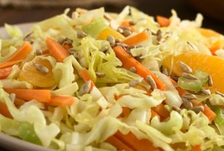 Салат с апельсином и морковью