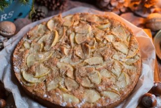 Яблочная шарлотка в микроволновке