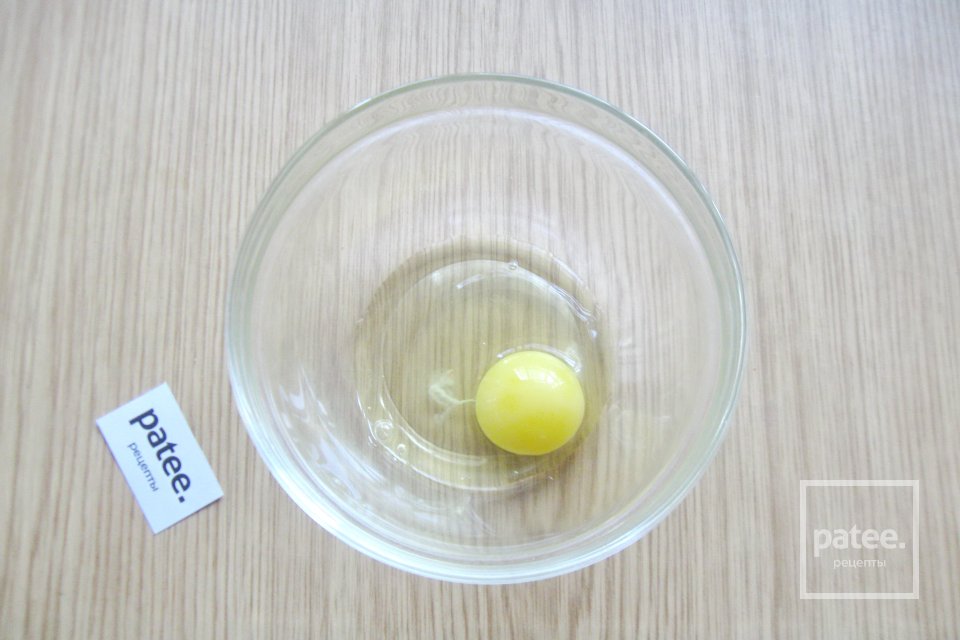 Говяжья печень с чесноком и яйцом - Шаг 2