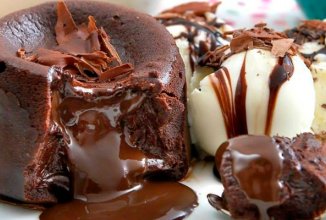 Шоколадный фондан с жидким центром