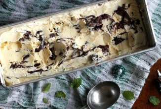 Мятное мороженное с шоколадом