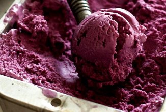 Черничное мороженное