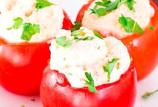 Помидоры, фаршированные крабом и креветками