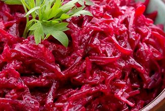 Салат из свеклы с чесноком