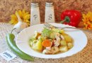 Овощное рагу с курицей и кабачками