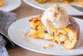 Простая шарлотка