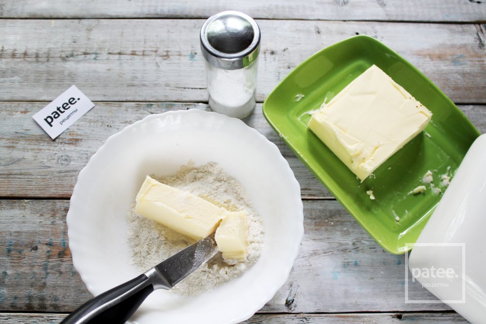 Киш с лососем порционный в формочке из фольги - Шаг 4