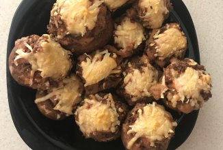 Запечённые шампиньоны с курицей , 🧀 сыром и грецкими орехами )