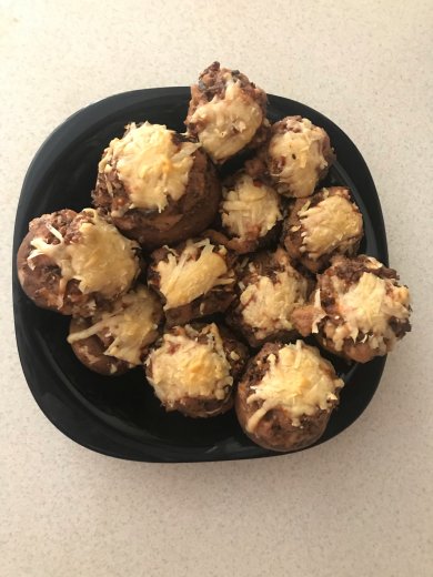 Запечённые шампиньоны с курицей , 🧀 сыром и грецкими орехами ) - Шаг 18