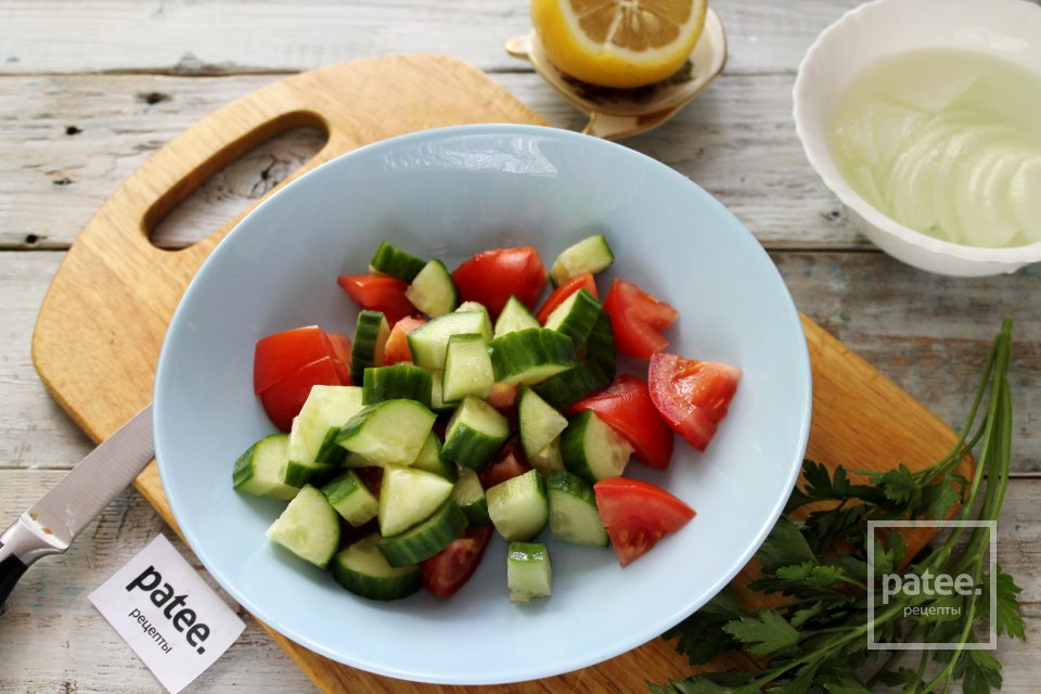 Греческий салат с авокадо - Шаг 6