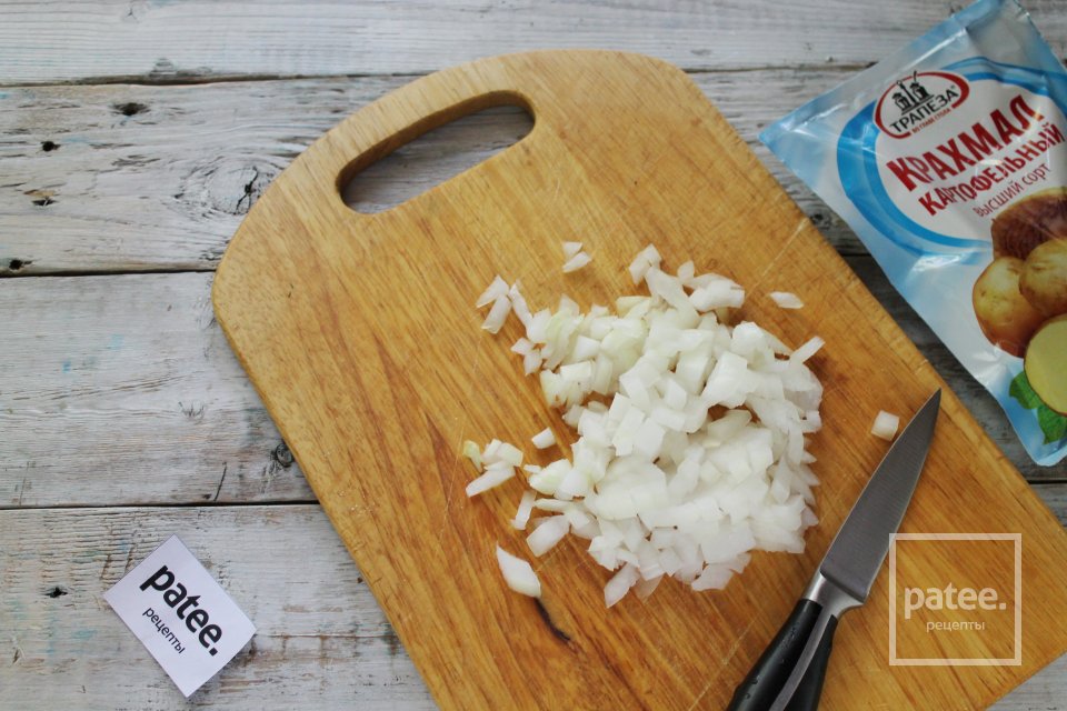 Биточки мясные с крахмалом в сметанном соусе - Шаг 3