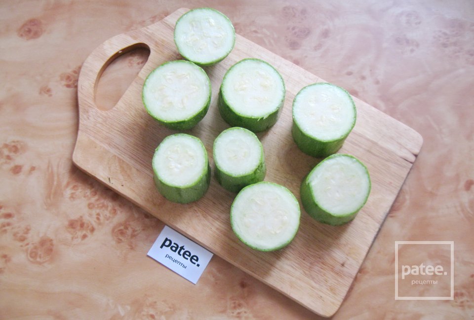 Фаршированные кабачки с курицей в соусе - Шаг 5