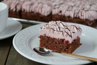 Вишнево-зефирный пирог