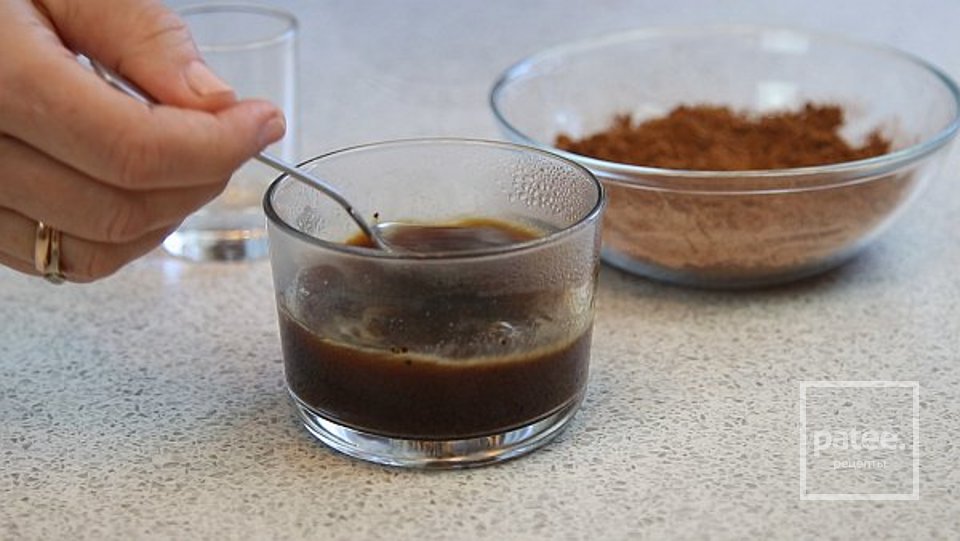 Шоколадные кексы на кефире - Шаг 1