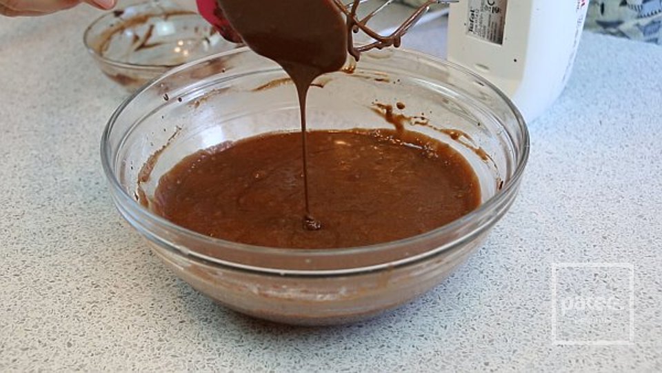 Шоколадные кексы на кефире - Шаг 3