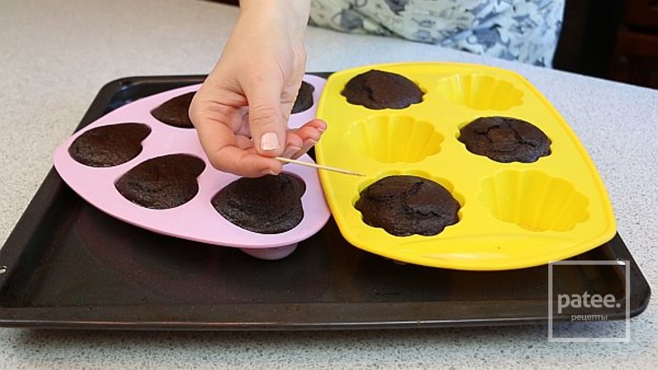 Шоколадные кексы на кефире - Шаг 4