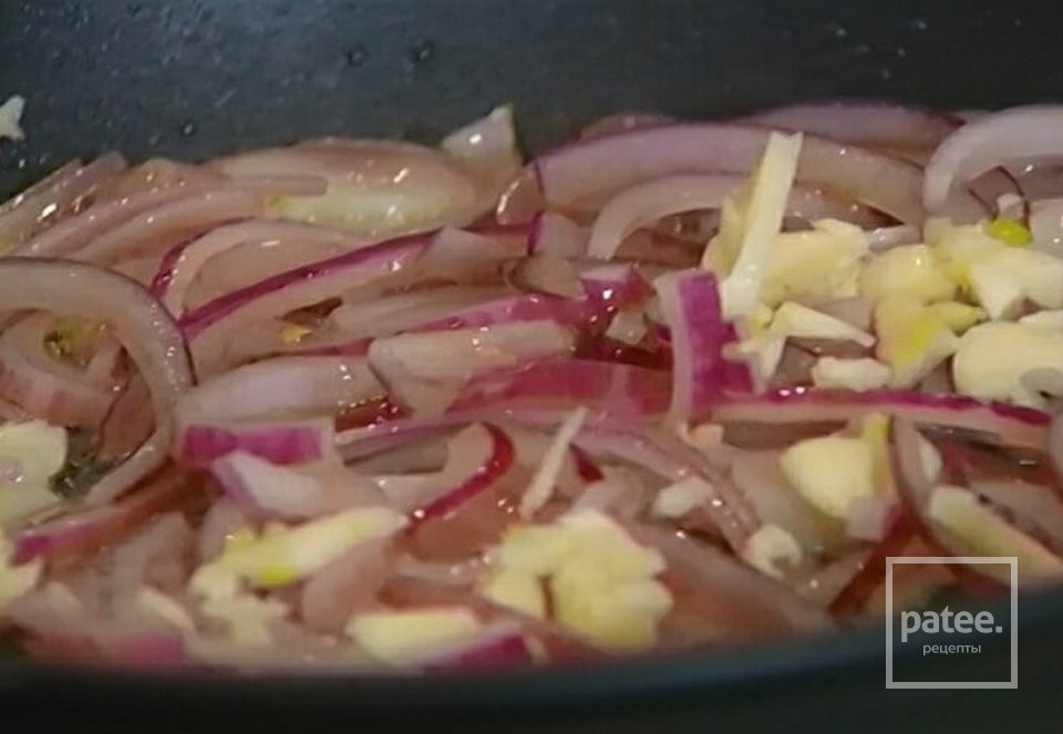 Омлет с грибами и куриной печенкой - Шаг 3