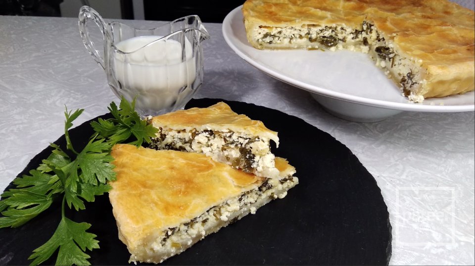 Пирог из слоеного теста с творогом и зеленью - Шаг 12