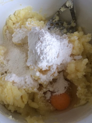 Картофельные гнёзда с курицей - Шаг 2