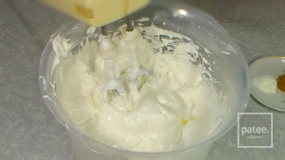 Самый вкусный торт из безе с ягодами - Шаг 2