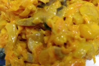 Салат овощной с грибами.