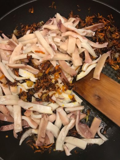 Салат с кальмарами и морковкой ) - Шаг 6