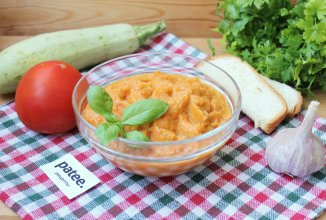 Икра из кабачков в духовке в рукаве