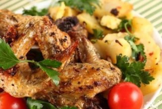 Крылышки с картошкой