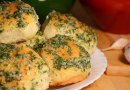 Пшеничные пампушки с чесноком
