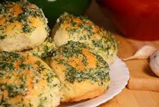 Пшеничные пампушки с чесноком