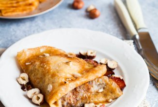 Тонкие блины на сливочном масле