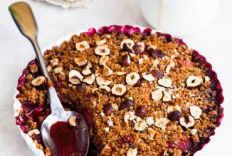 Фундучно-апельсиновый крамбл с яблоками