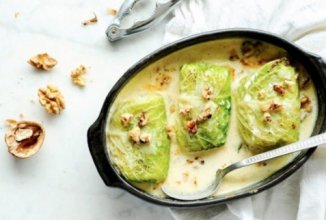 Фаршированная кудрявая капуста