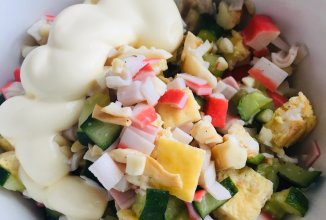 САЛАТ С СЫРОМ «КОСИЧКА»