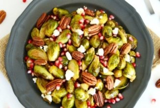 Теплый салат с брюссельской капустой