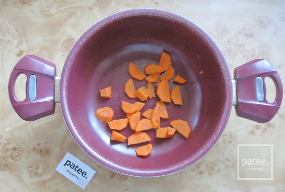 Куриная грудка с баклажаном и кабачком в соусе - Шаг 2