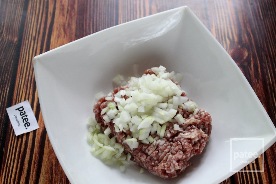 Биточки мясные в сметанном соусе с морковью - Шаг 3