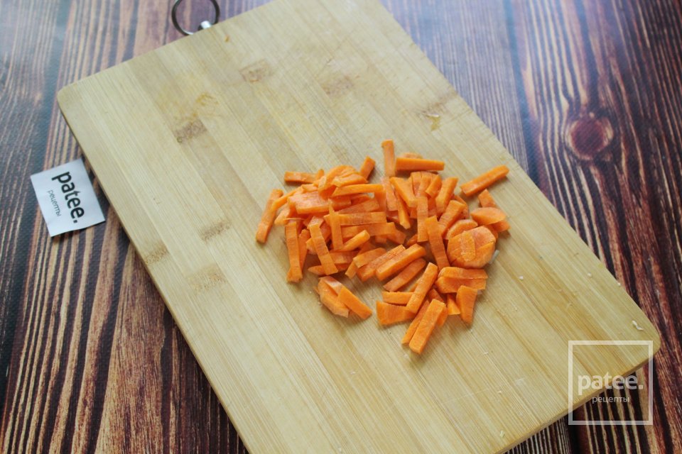 Биточки мясные в сметанном соусе с морковью - Шаг 9
